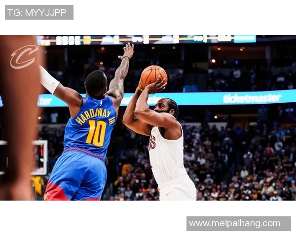 爵士主场战胜掘金，米切尔表现抢眼，震撼全场