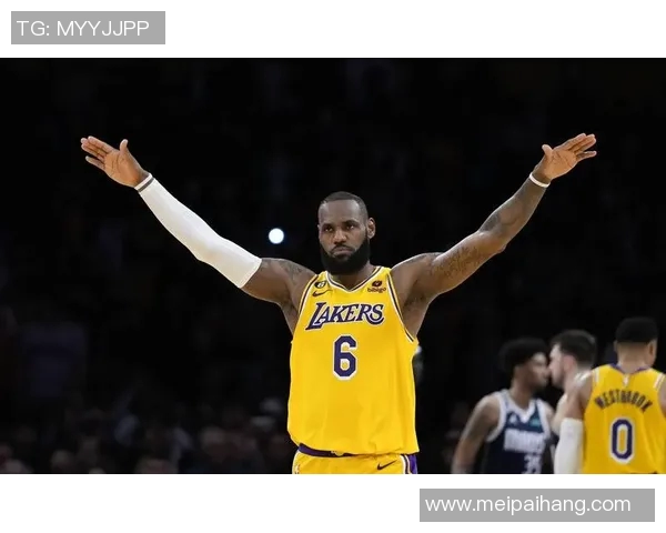 詹姆斯连续三场比赛得分超过50分，稳坐得分王宝座